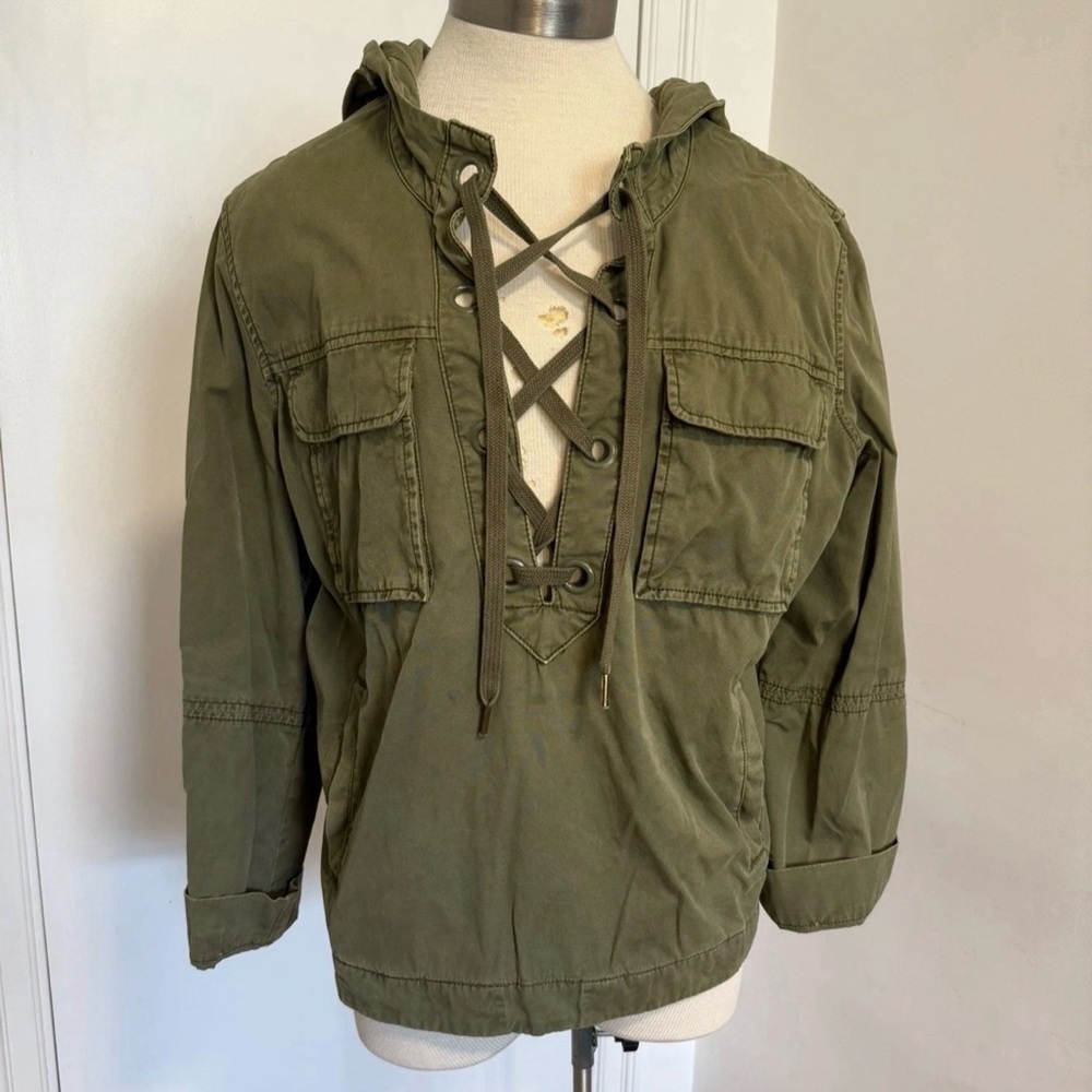 Free People Army Green Lace Up
Deep V Hooded Tunic Size M
